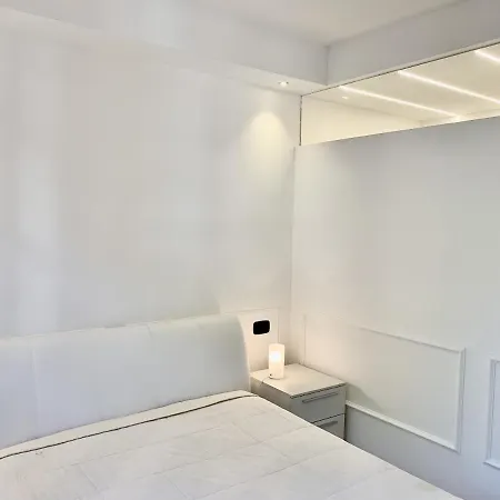 Apartment Whitehouse Lerici